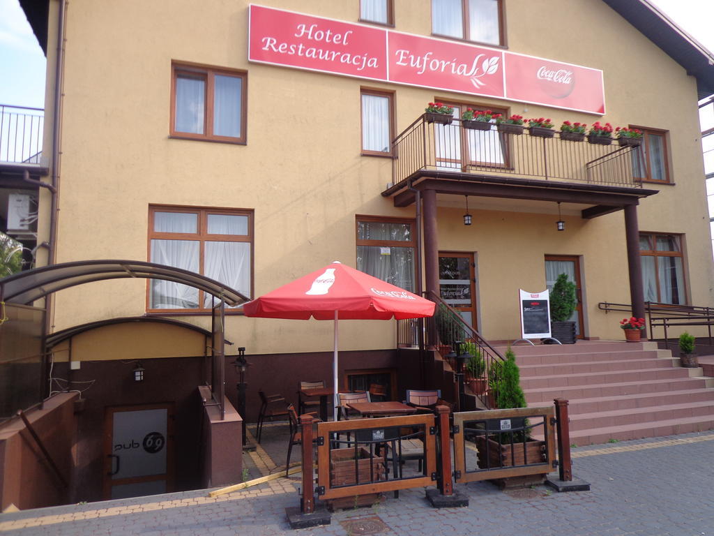 Hotel & Restauracja Euforia Garwolin Exteriör bild